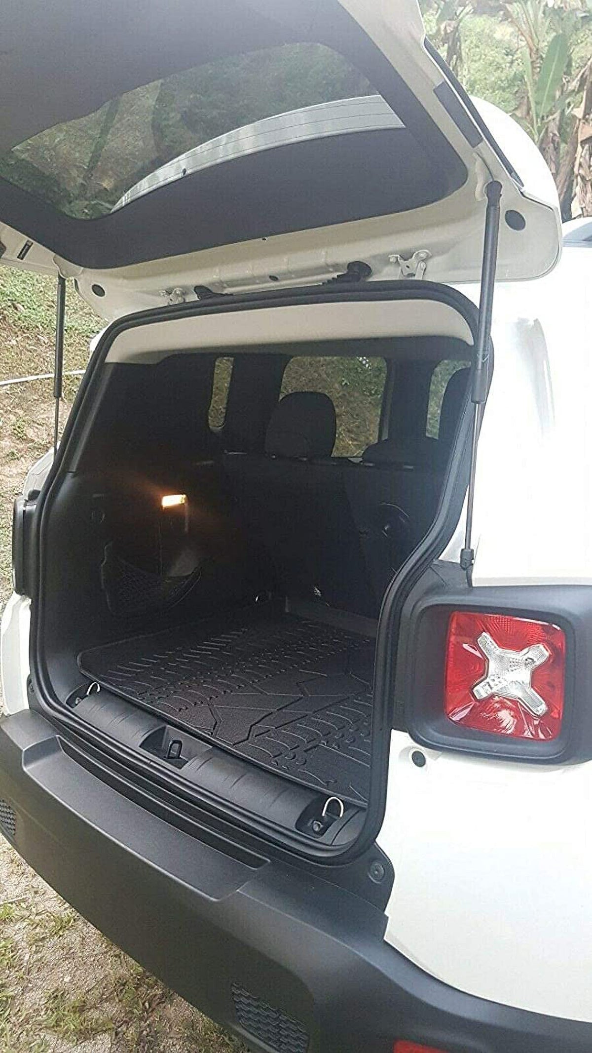 Cargo Liner Trunk Mat for Jeep Renegade 2015-2023 Weather-Resistant Rubber with Raised Lip Z970583