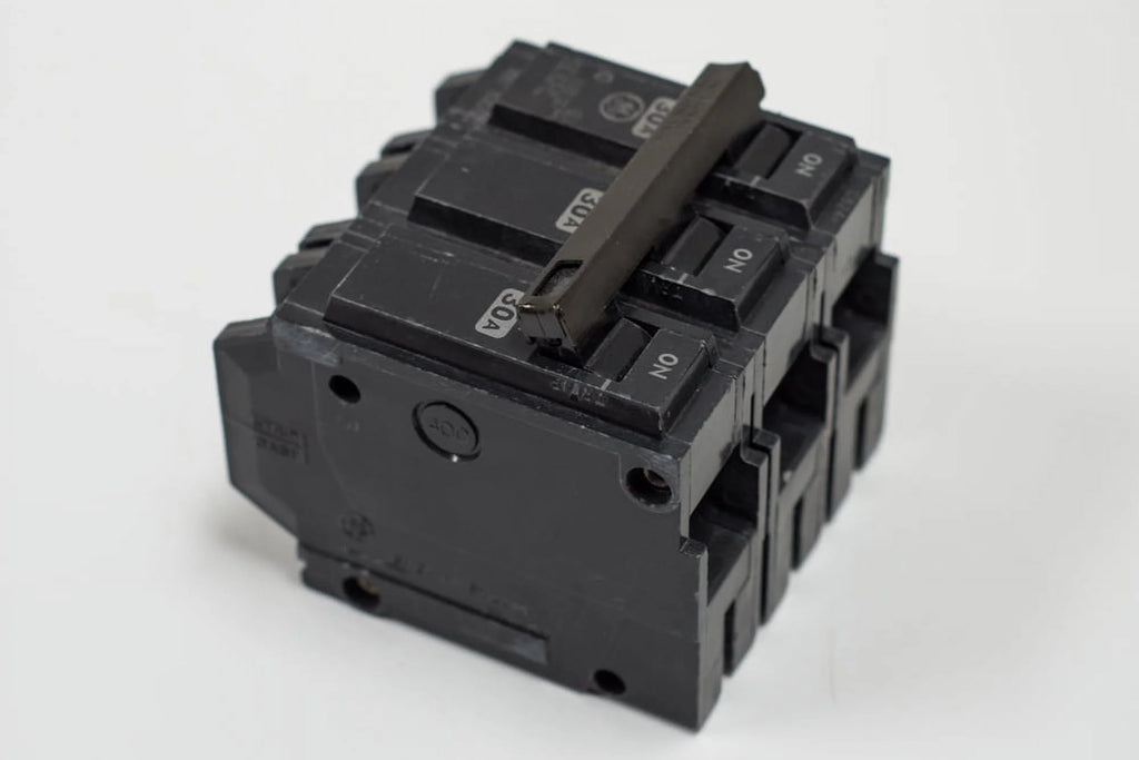 35A Plug In Circuit Breaker E622