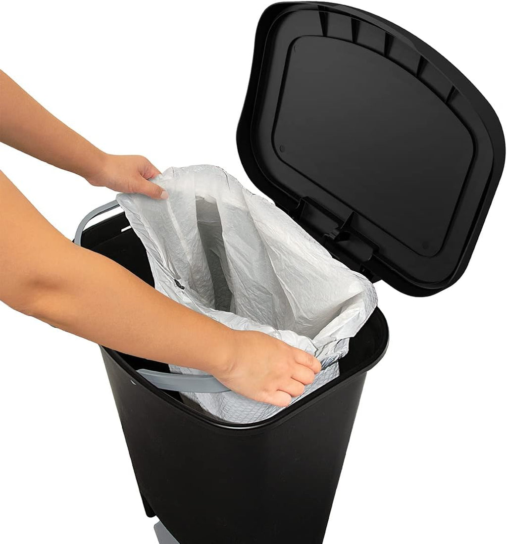 13 Gallon Plastic Trash Can with Lid, Matte Black W126