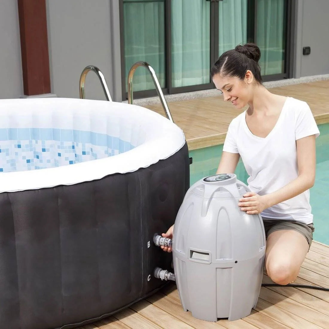 4 Person Inflatable Hot Tub with 3 Piece Cleaning Tool Set K303074