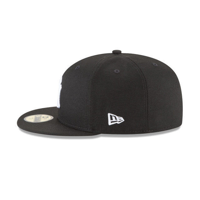 Black and White Fitted Hat Z38390