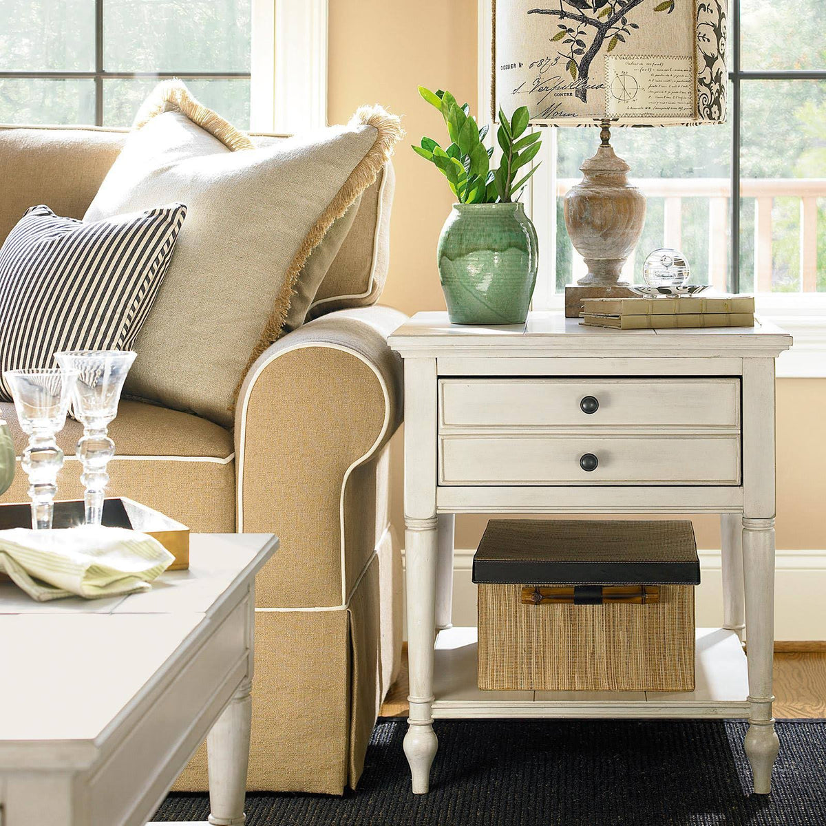 Cotton End Table Q417553