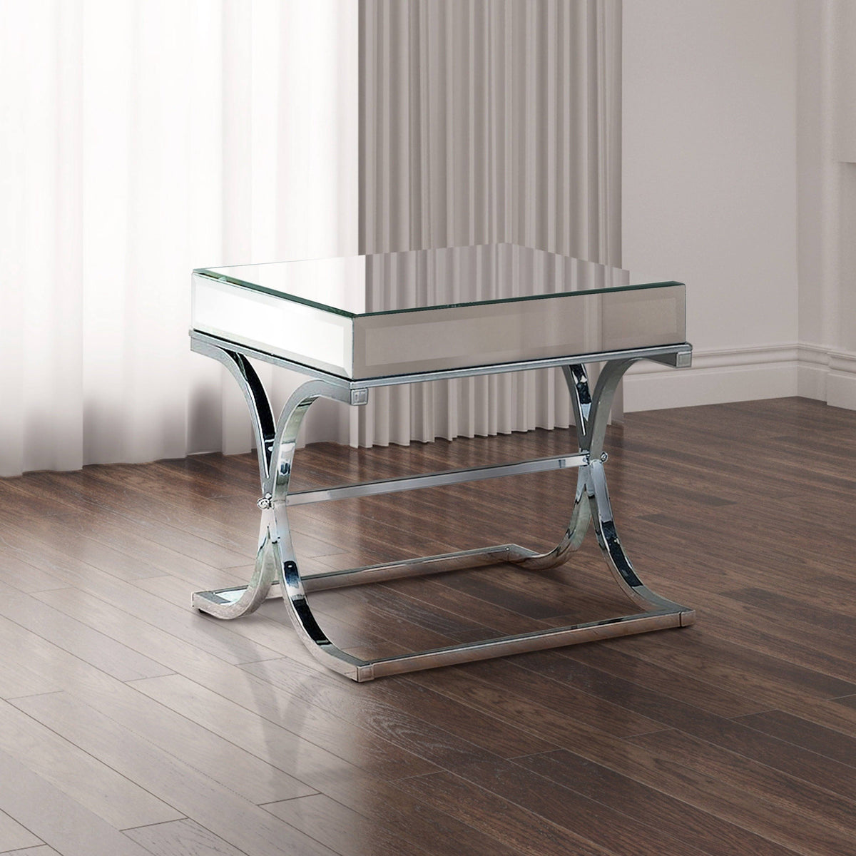 Chrome Metal Square End Table J582