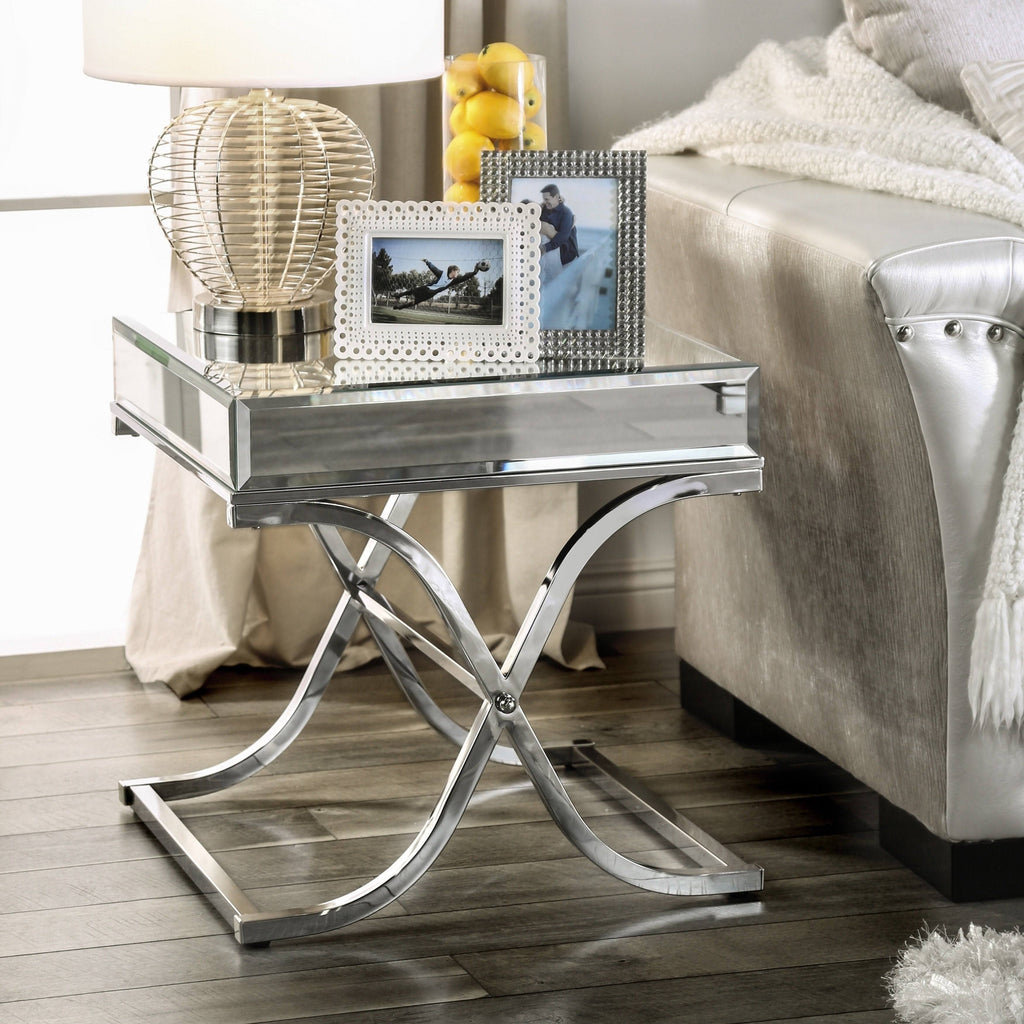 Chrome Metal Square End Table J582