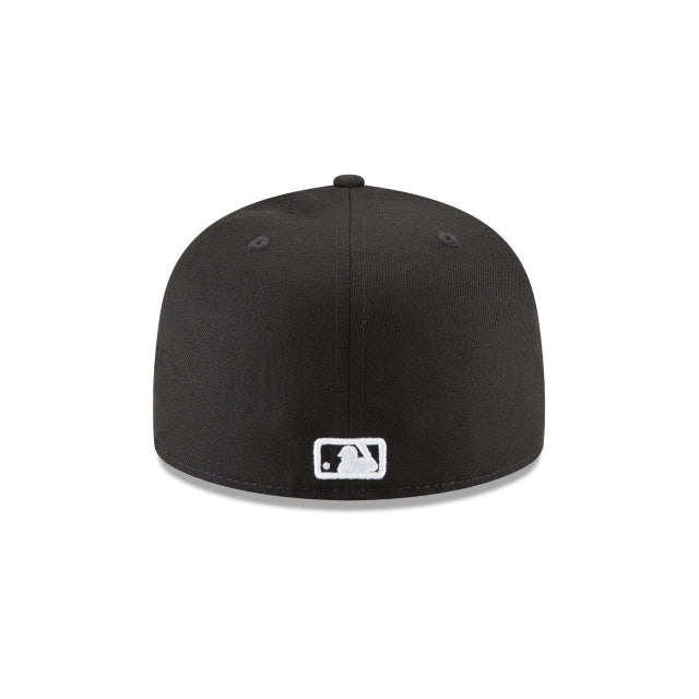 Black and White Fitted Hat Z38390