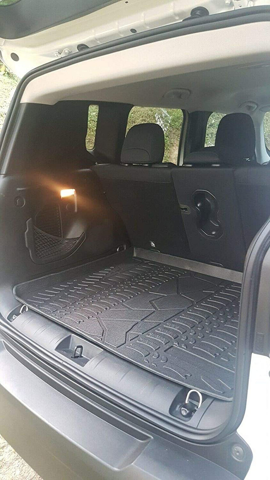 Cargo Liner Trunk Mat for Jeep Renegade 2015-2023 Weather-Resistant Rubber with Raised Lip Z970583