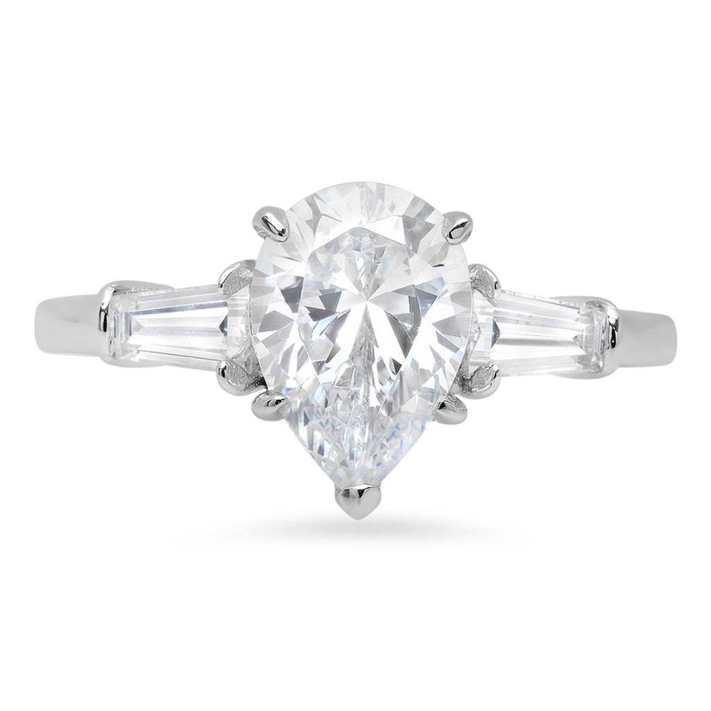 18K White Gold Three-Stone Diamond Engagement Ring K1106