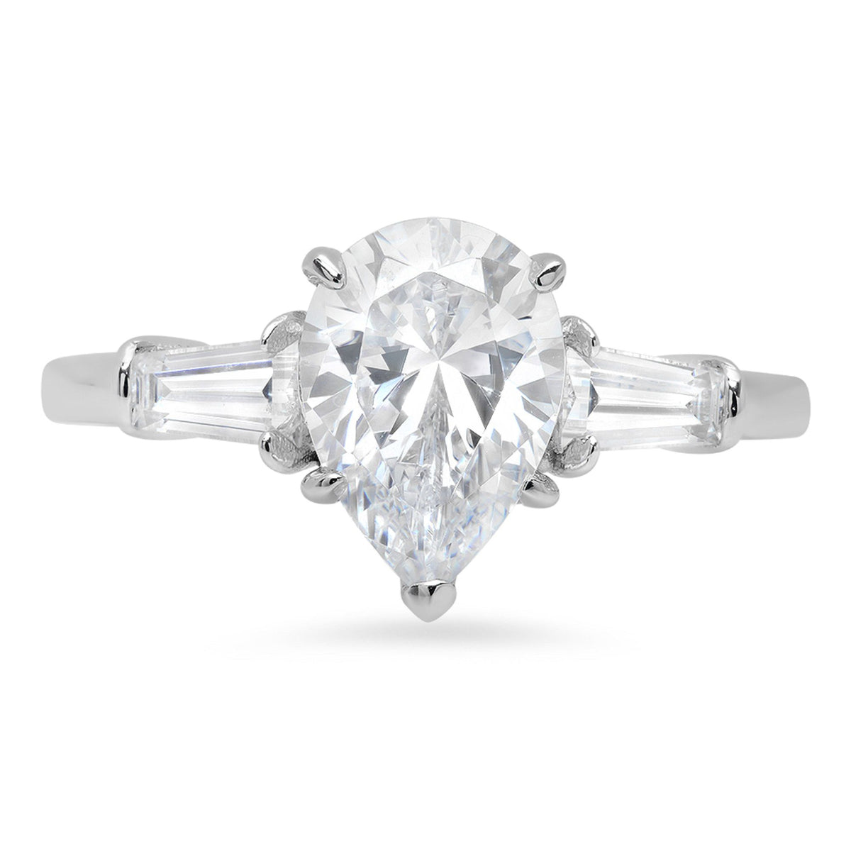 18K White Gold Three-Stone Diamond Engagement Ring K1106