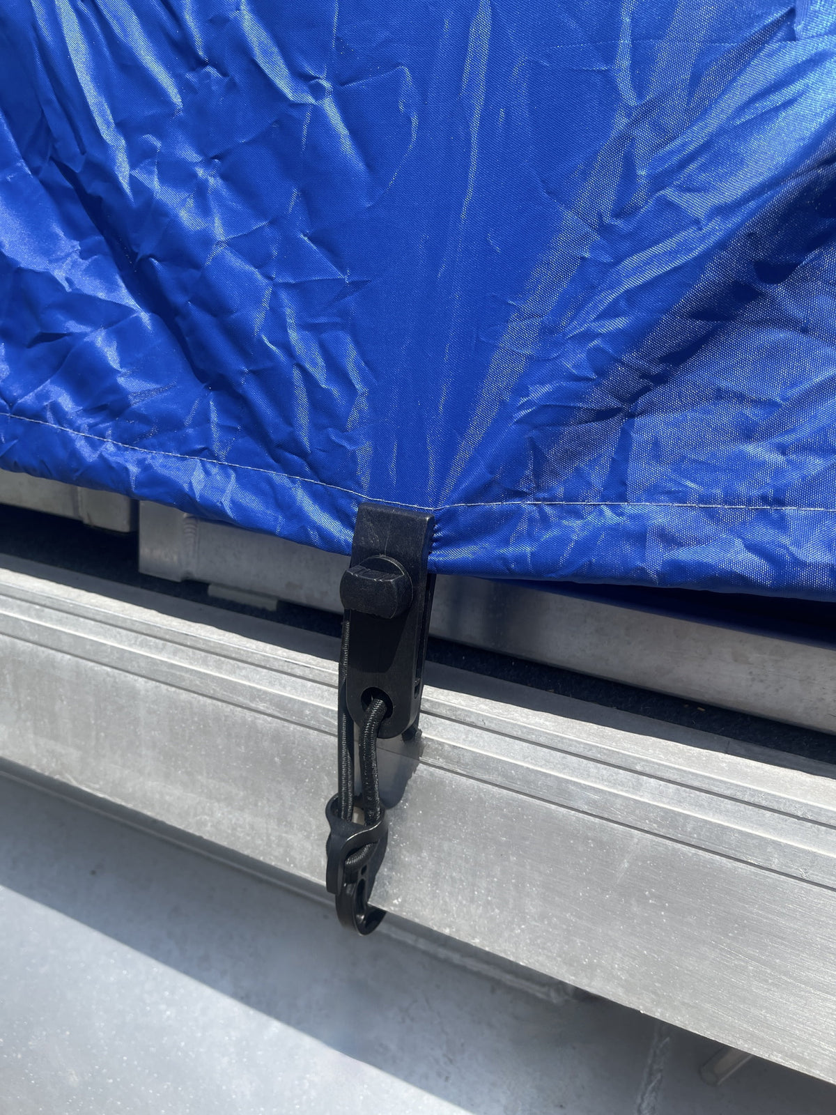12'-18' Pontoon Boat Canvas Solution with 6 Rise Combo Pack with 12 Gator Bite Canvas Strap Solutions L426408