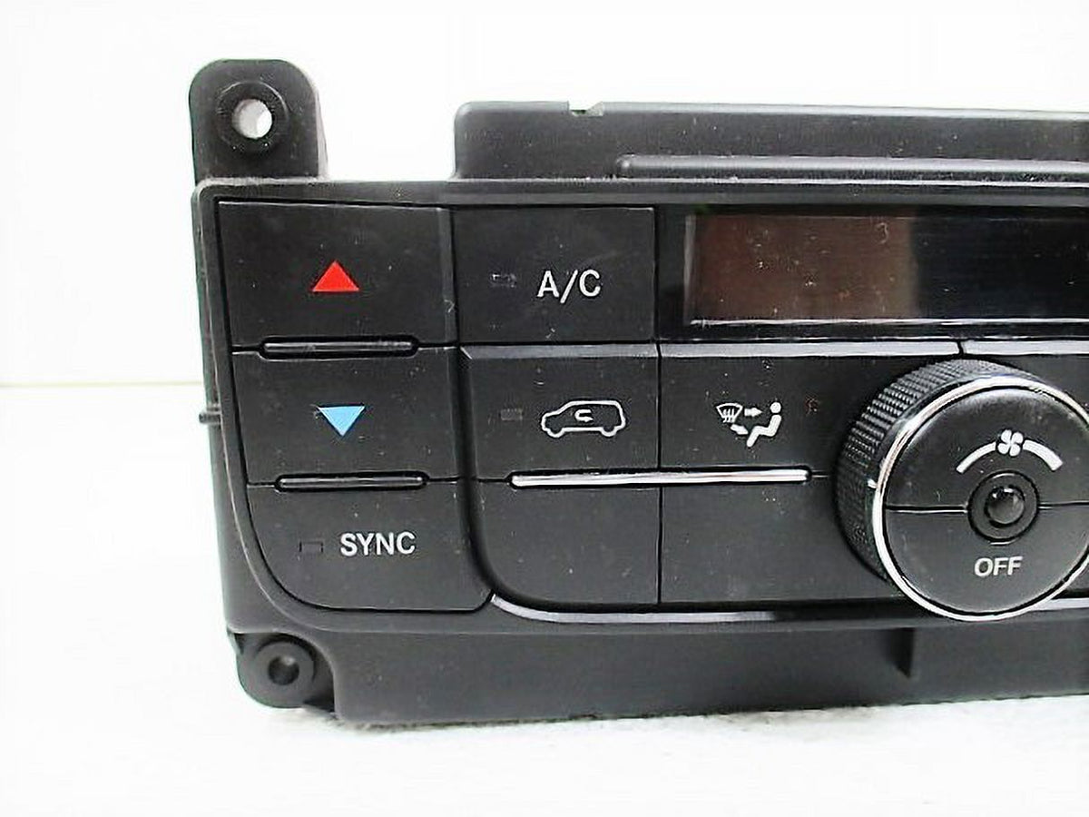 Dodge Caravan Front Dual Temperature AC Control M878630