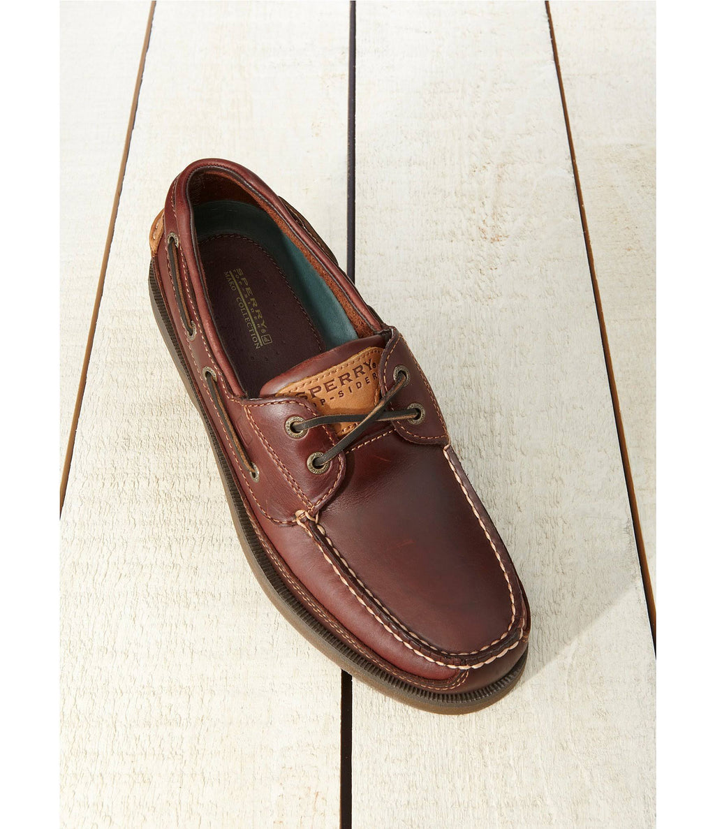 Oak Leather Boat Shoes M916673