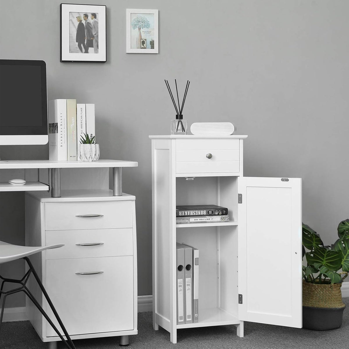 White Wooden Bathroom Floor Cabinet with Drawer and Adjustable Shelf Z4259